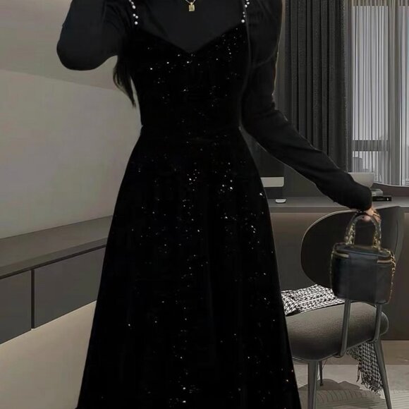 Midnight Muse Velvet Gown - Black A-Line Party & Birthday Dress, Fall/Winter - Picture 4 of 9